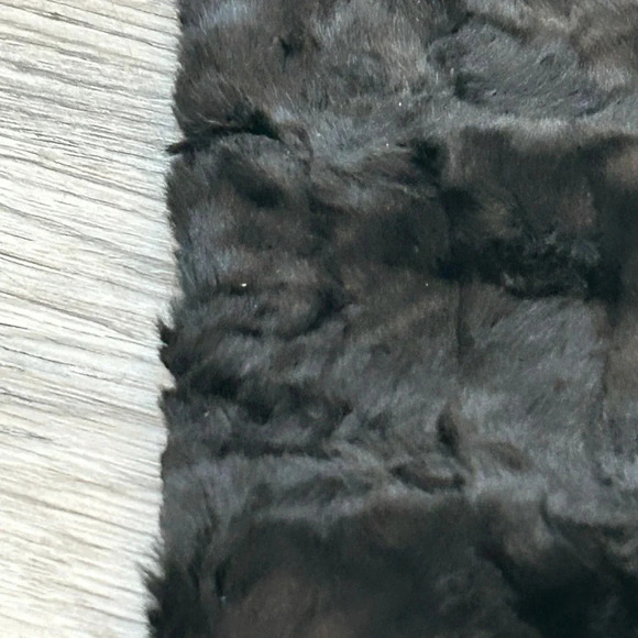 Parkhurst faux Fur Neck Warmer - Picture 6 of 8